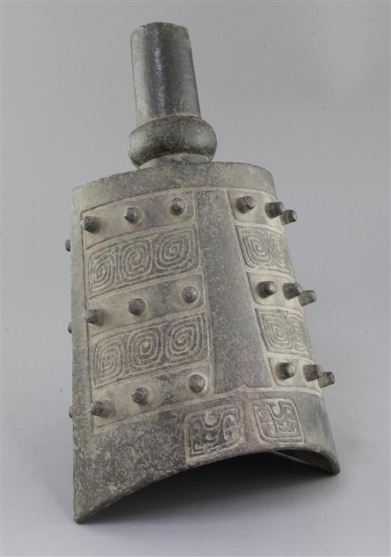 A Chinese archaic bronze bell, Yong Zhong, late Western Zhou/early Eastern Zhou dynasty, 9th-8th century B.C., 39cm high